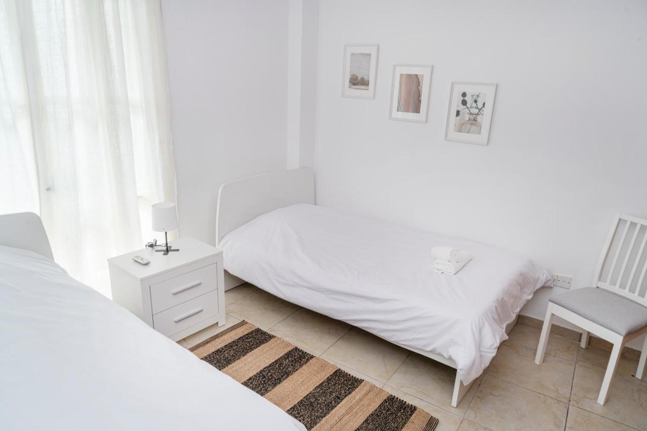 Private Room In Shared Flat Nicosia Kültér fotó