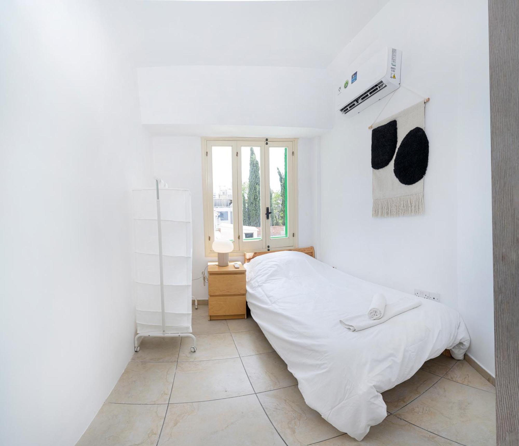 Private Room In Shared Flat Nicosia Kültér fotó