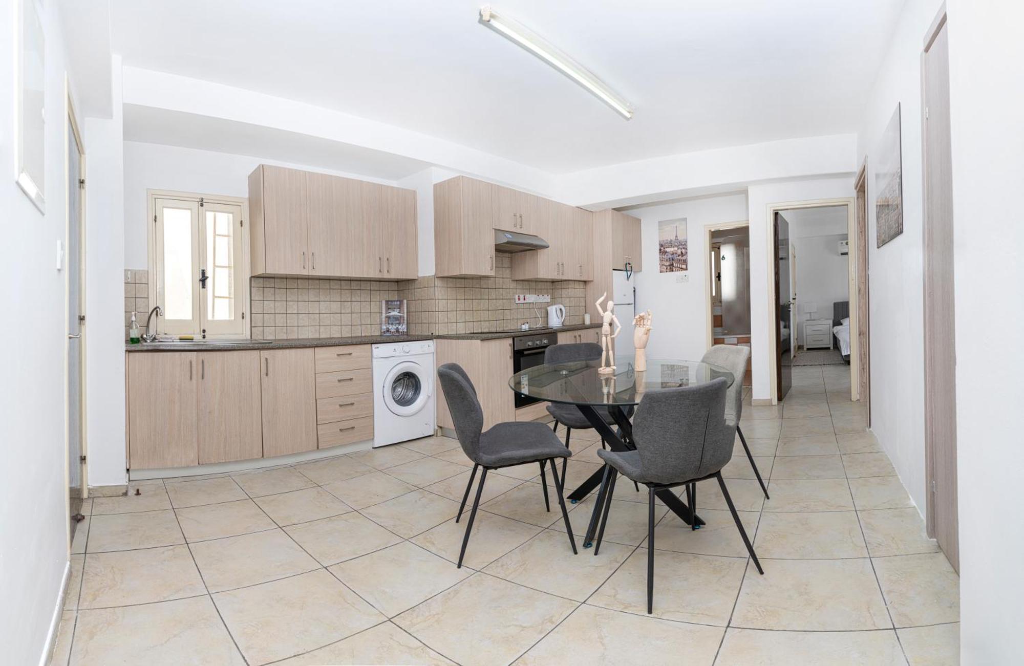 Private Room In Shared Flat Nicosia Kültér fotó
