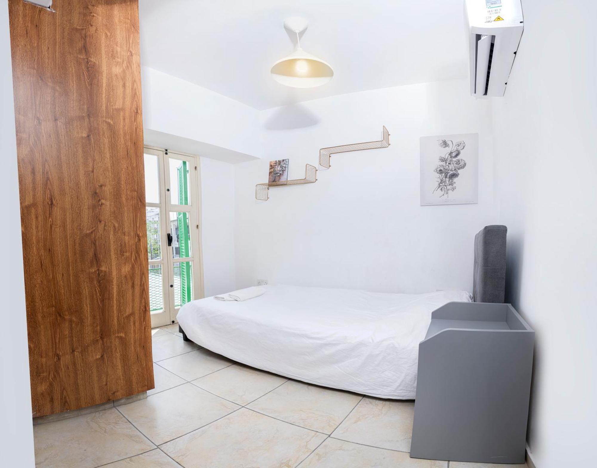 Private Room In Shared Flat Nicosia Kültér fotó