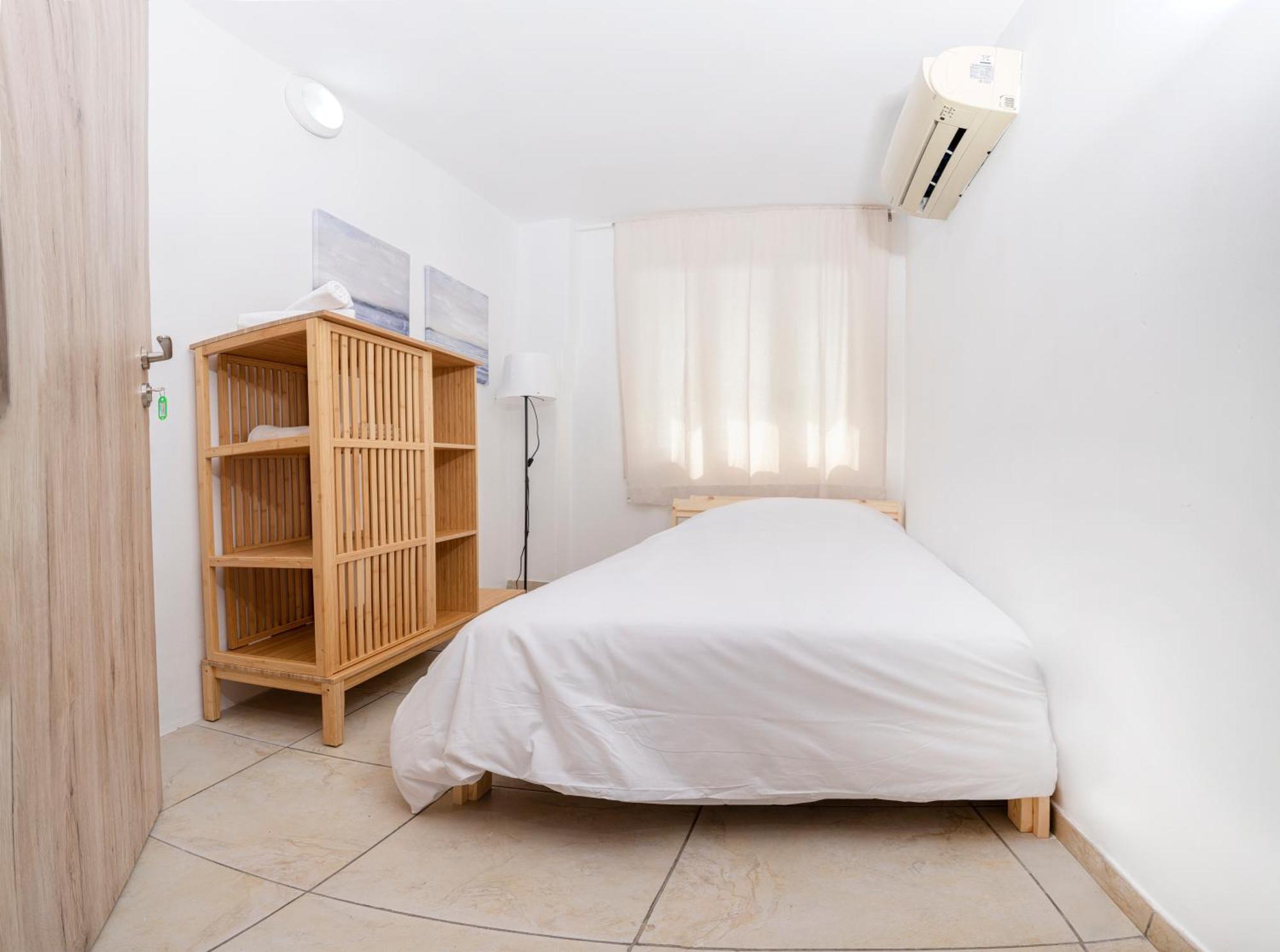 Private Room In Shared Flat Nicosia Kültér fotó