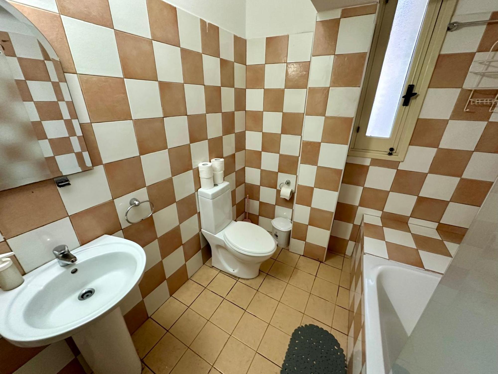 Private Room In Shared Flat Nicosia Kültér fotó